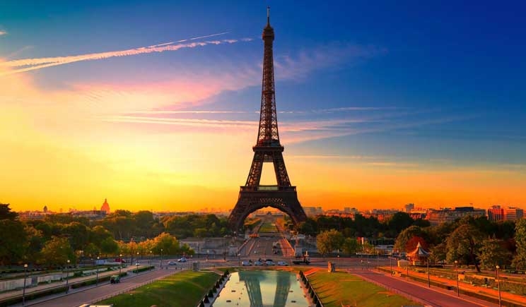 Tour Eiffel: montate turbine eoliche a 127 metri da terra