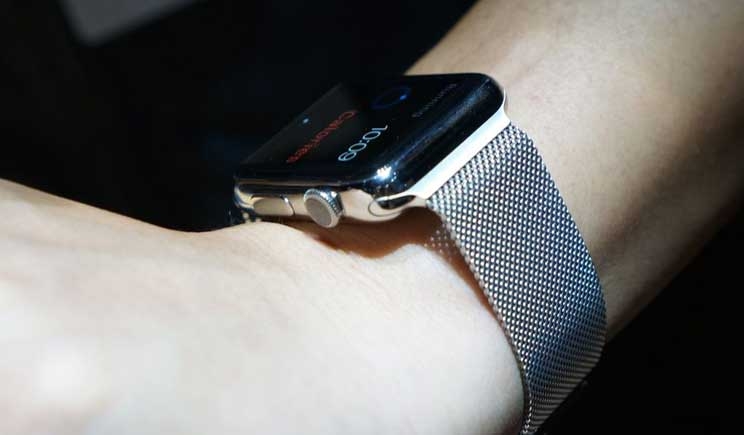 Apple Watch; in arrivo display Oled forniti da Samsung
