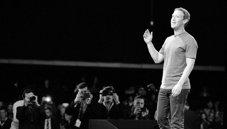 Sfida accettata, ecco l’ennesima catena virale su Facebook