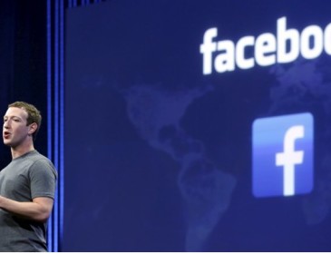 Facebook, raggiunti i due miliardi di utenti attivi al mese